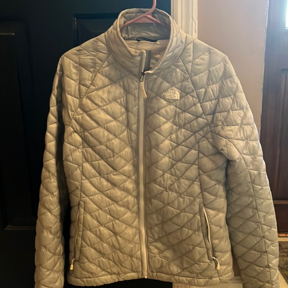 The North Face light quilted jacket